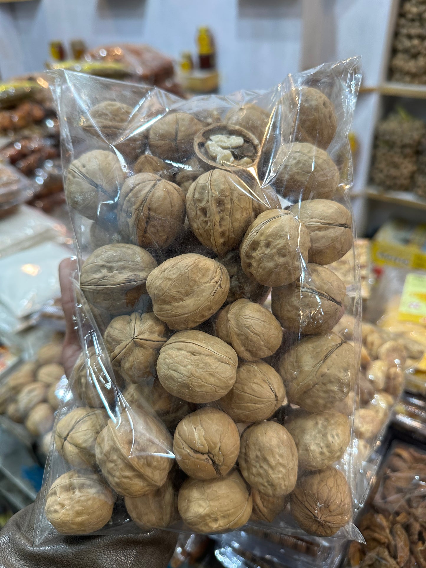 Premium Quality Walnuts - Drydelish